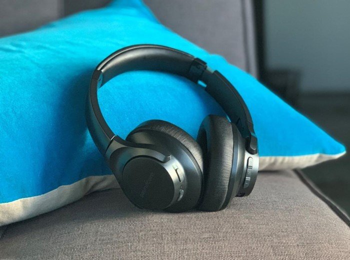 Anker Soundcore Life Q20 noise cancelling headphones 