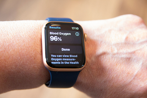 Apple Watch Series 6 Reviews blood oxygen monitoring