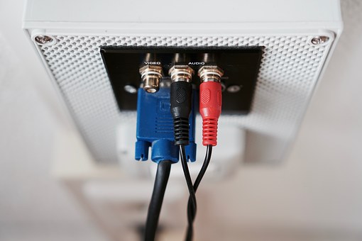 What Pair of Connectors can be Used for Audio