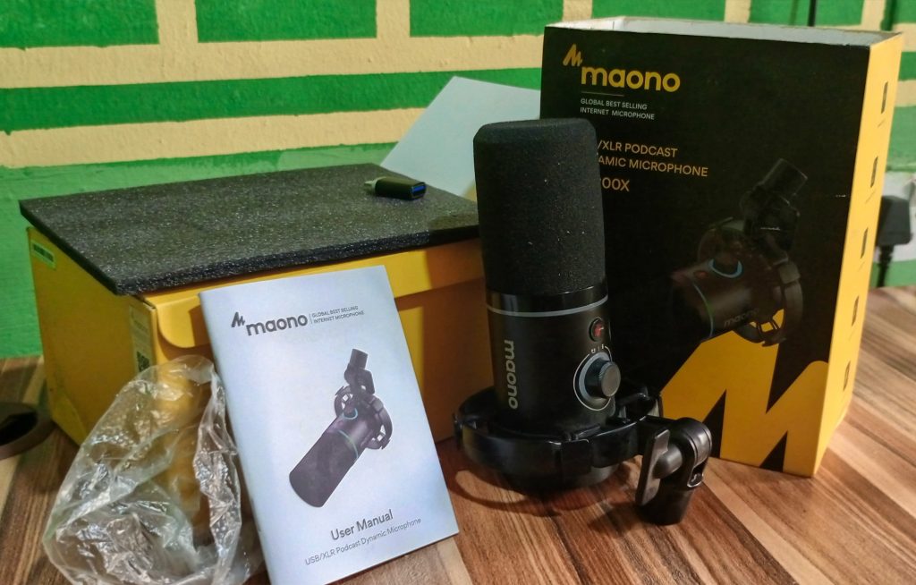 moona-pd200x-mic-unboxed